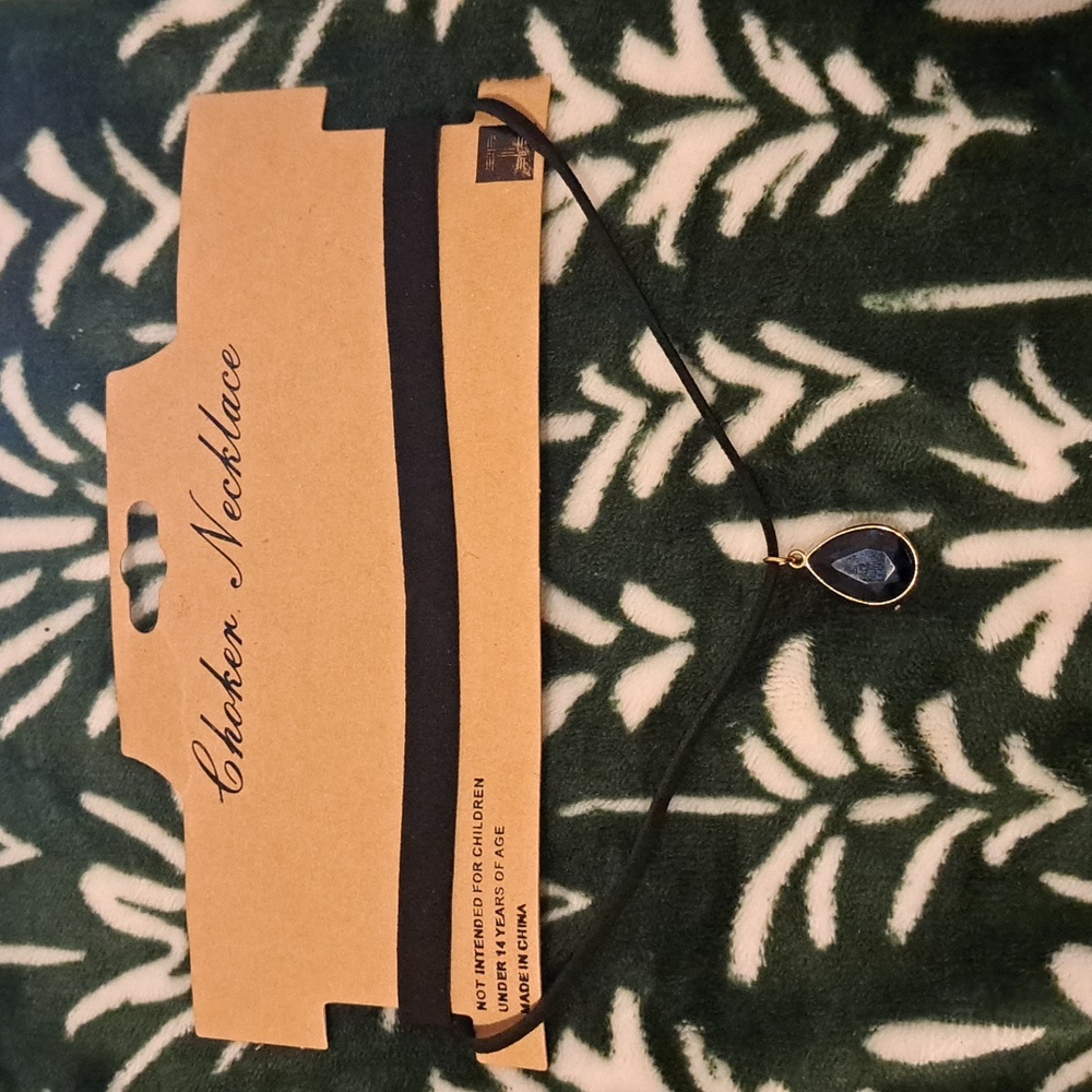 Blue gem choker necklace